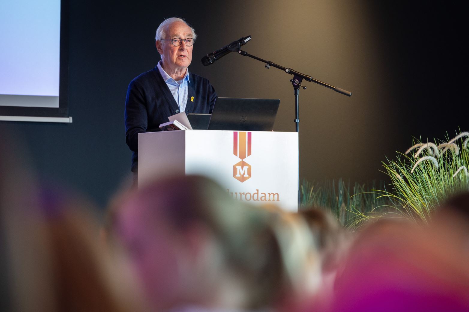 Oude tobberige mensen, of toch ook eigentijds? 